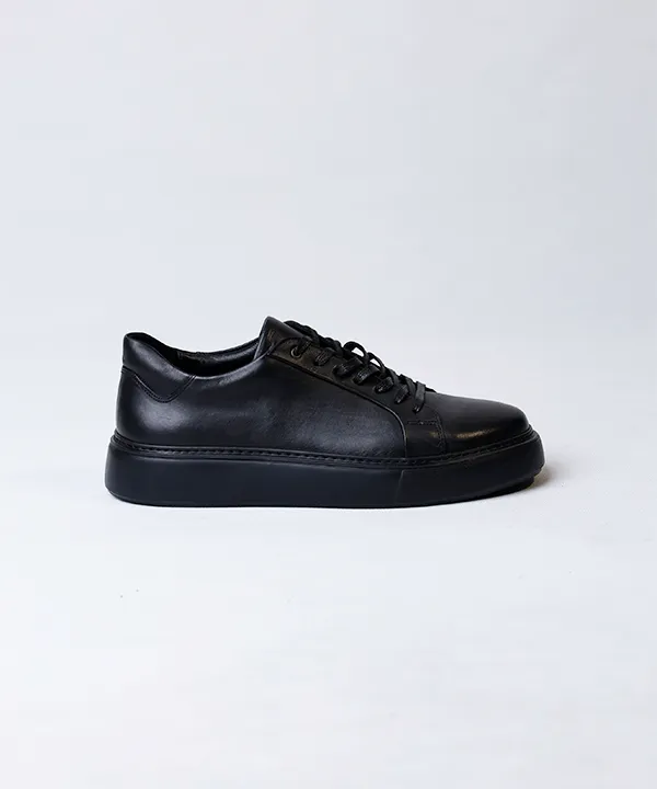 کتانی چرم بندی مردانه کد 2580 - مشکی