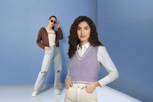 چگونه لباس‌ های زمستانی زنانه را با سبک و شیک لایه‌ لایه کنیم: نکات و ترفند ها