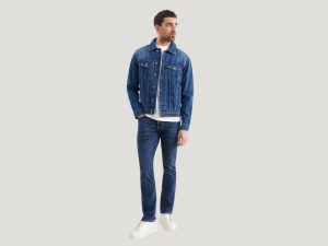 شلوار جین اسلیم فیت (Slim Fit)